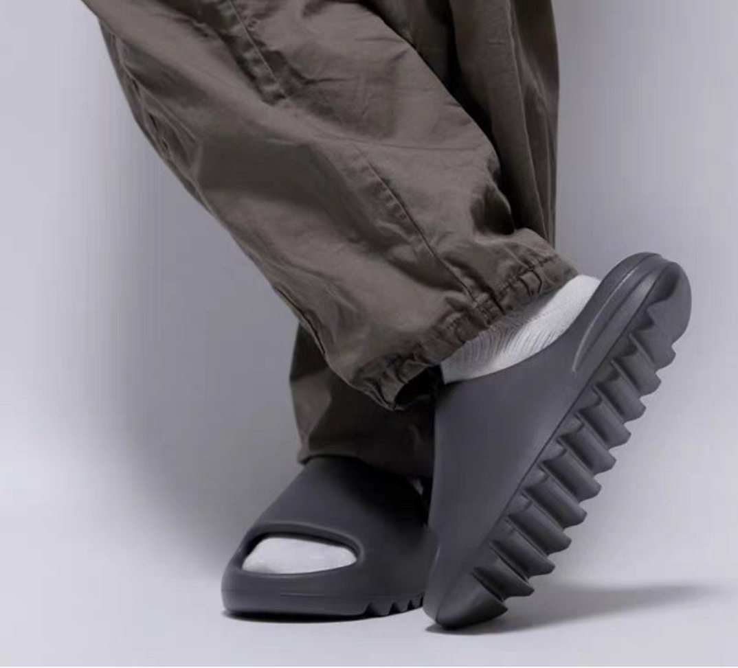 Water Shoes - Summer Women Slippers Men Sandals Casual